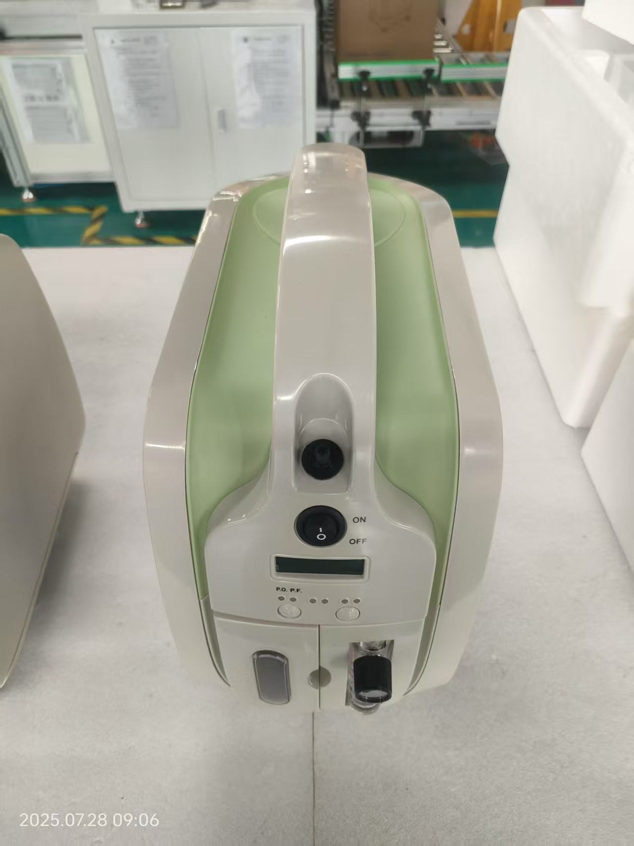 Portable Oxygen Concentrator – 5L/10L Medical Oxygen Machine for Home & Hospital Use | Low Noise & Energy Efficient