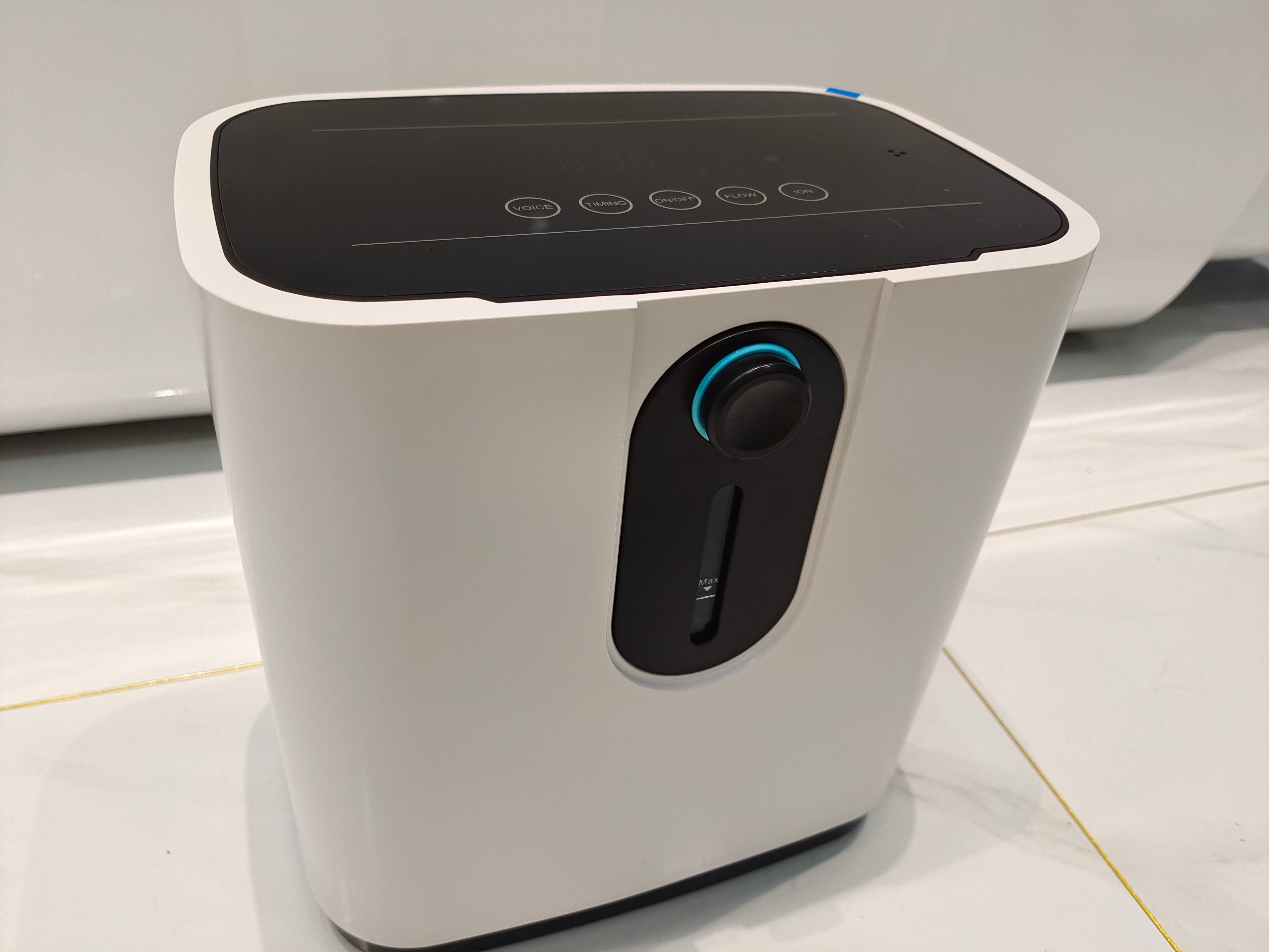 Portable Oxygen Concentrator – 5L/10L Medical Oxygen Machine for Home & Hospital Use | Low Noise & Energy Efficient