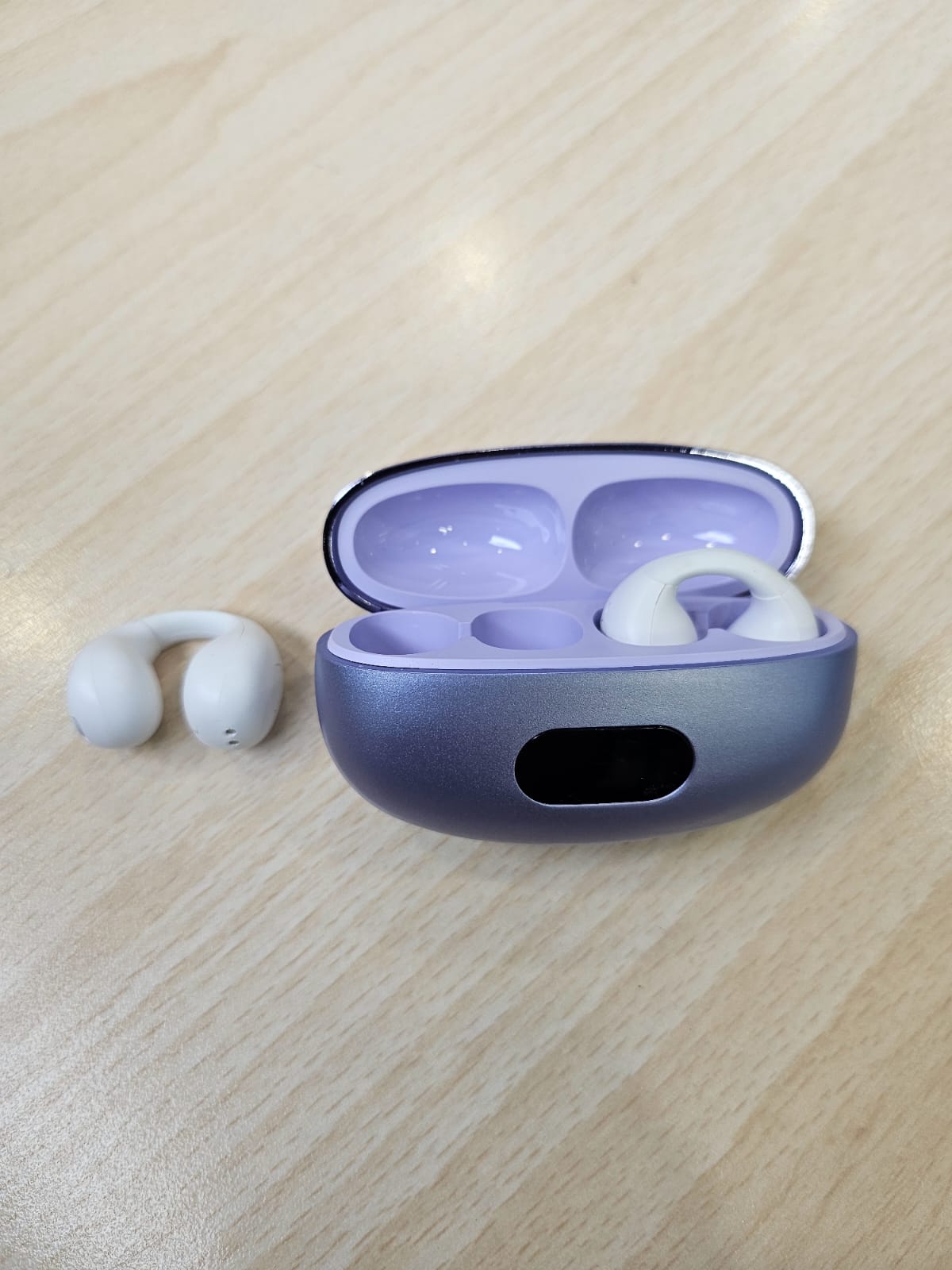 Q71 AI Translation Bluetooth Earphones | Wireless Clip-On Open-Back Earbuds for Real-Time Translation & Calls